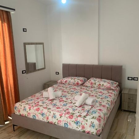Adriatik Apartaments Sarandë Exterior foto