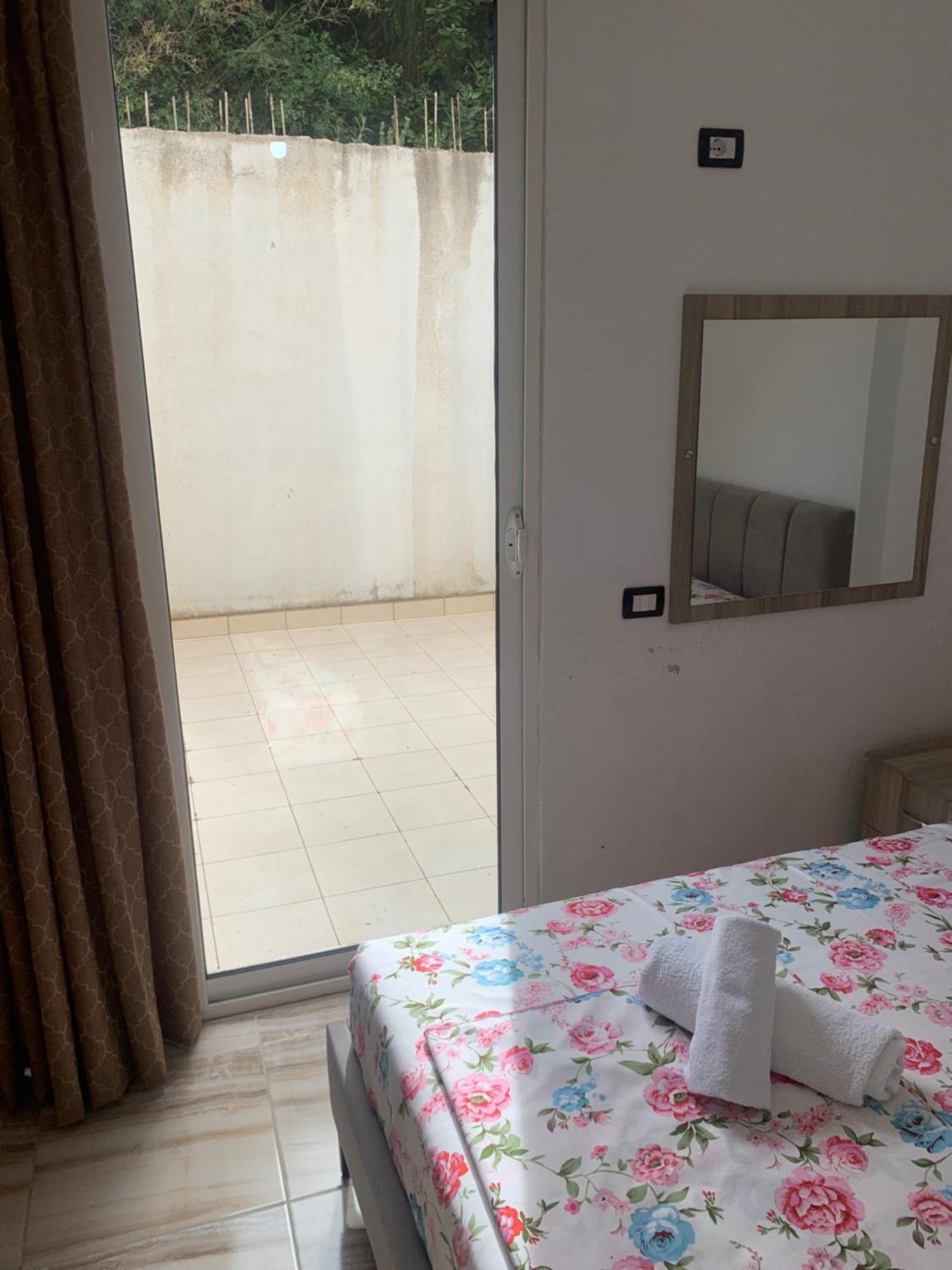 Adriatik Apartaments Sarandë Exterior foto