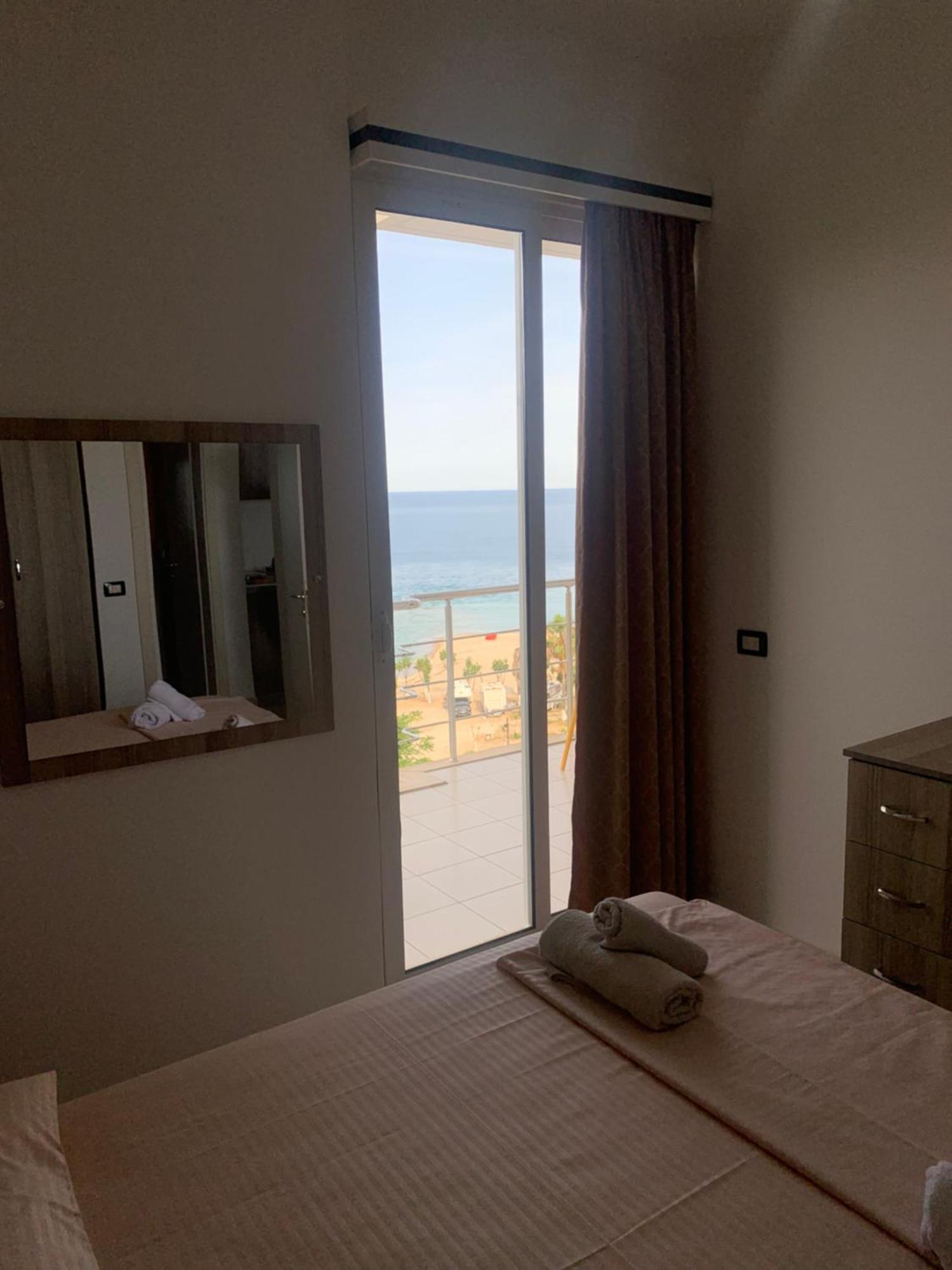 Adriatik Apartaments Sarandë Exterior foto